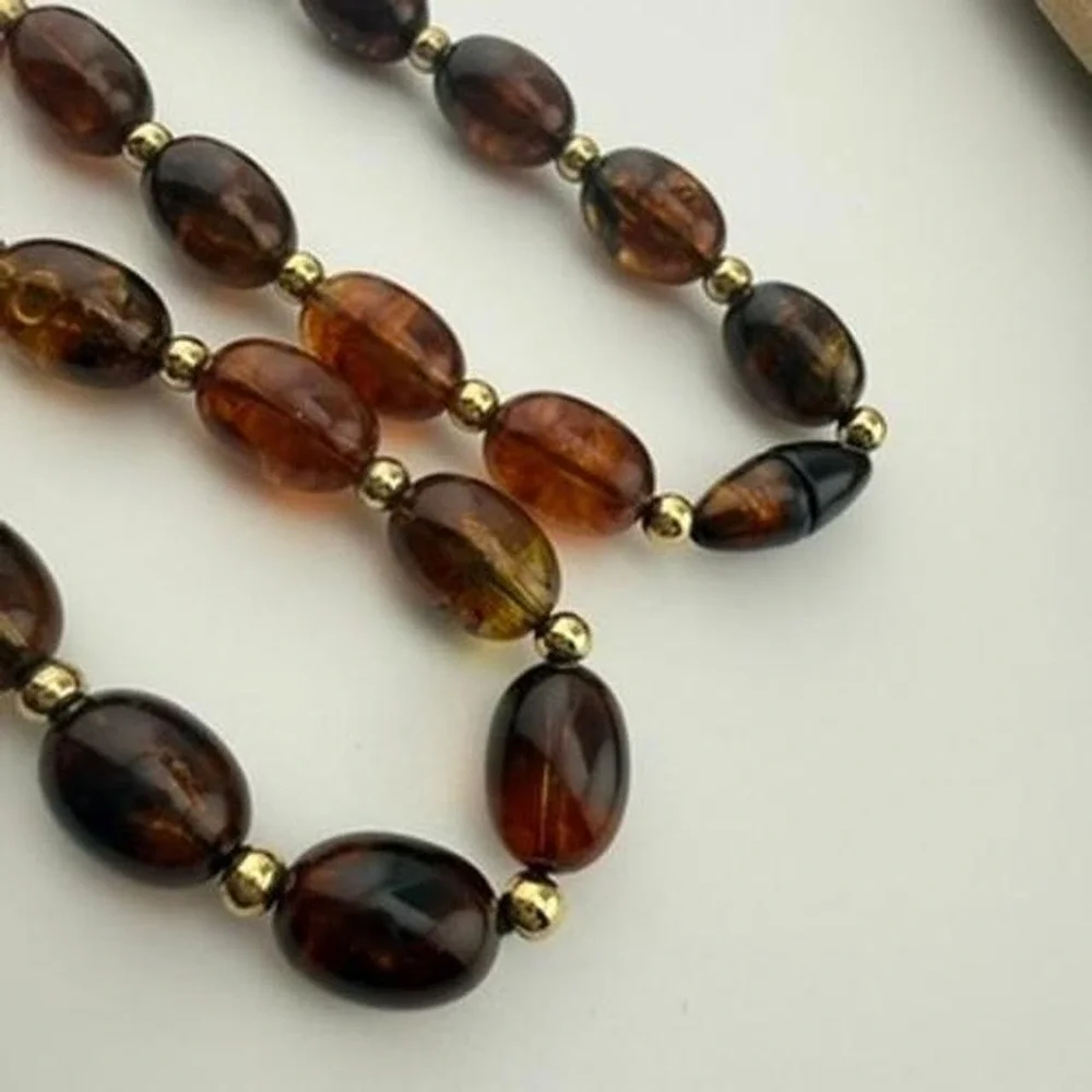 Gold Tone Necklace Faux Amber Oval Bead Screw Clasp Vintage Style